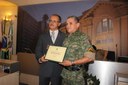 Ver. Jonei Leandro Eiras entrega diploma ao 3º Sgto Dalmo Xavier Vieira Teixeira
