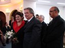 Vereador Antônio Carlos Pereira entrega homenagem à família Molinari