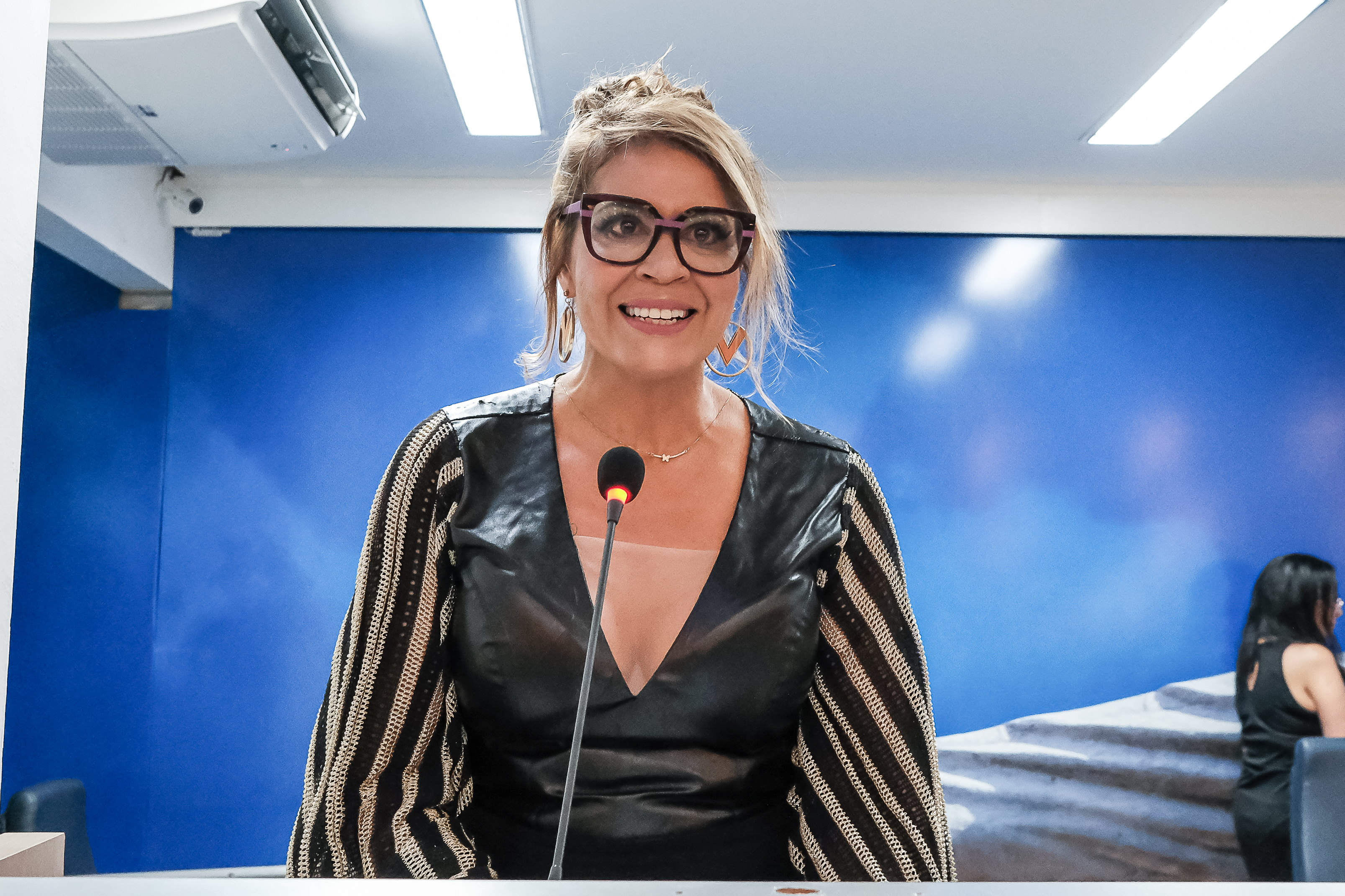 Pronunciamento da homenageada Ivonete Door, representante do demais homenageados e homenageadas.