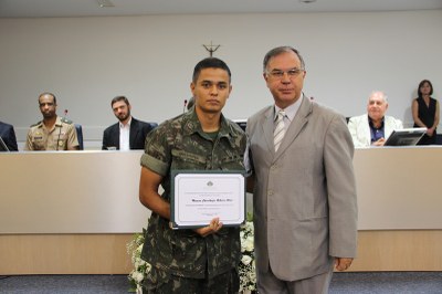 Solenidade de entrega do "Diploma Valor Militar" 2013