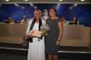 (a esq.) Sra Maria Desidéria é homenageada pela Ver. Maria Ligia Moreira de F. Podestá
