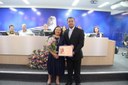 Ver. Pedro Gonçalves Magalhaes Jr homenageia a Sra Evanilde Ferreira Fernandes
