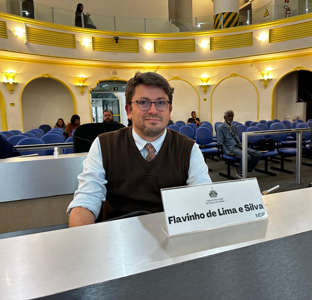 Câmara aprova projeto do vereador Flavinho que garante vale-creche a crianças em situação de vulnerabilidade