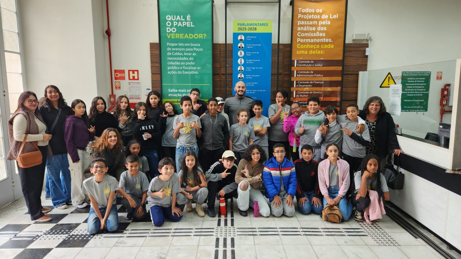 Câmara em Visita recebe Escolas Municipais Raphael Sanches e Dona Vicentina Massa