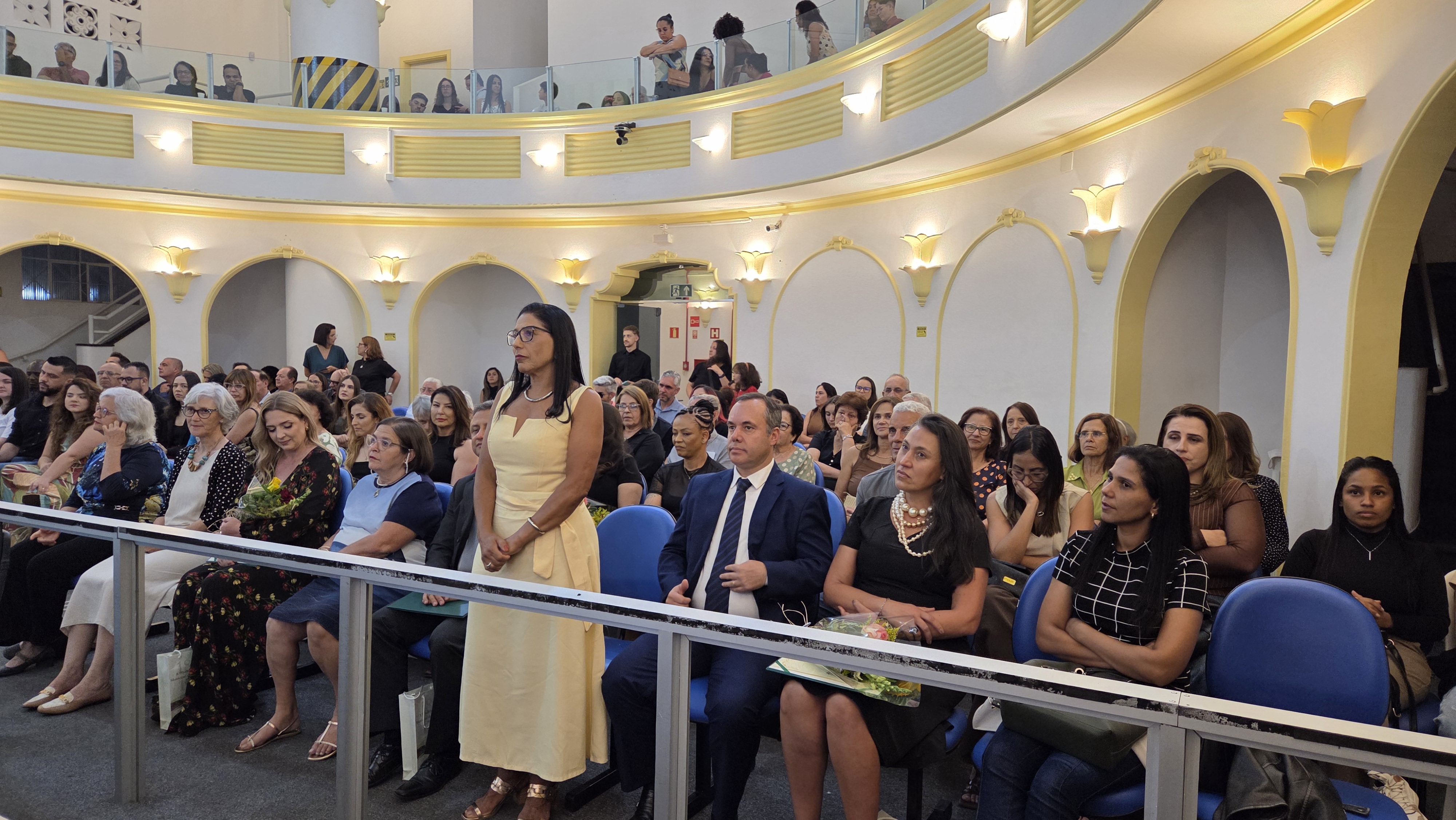 Câmara entrega Diploma “Professor José Castro de Araújo” a educadores de Poços de Caldas
