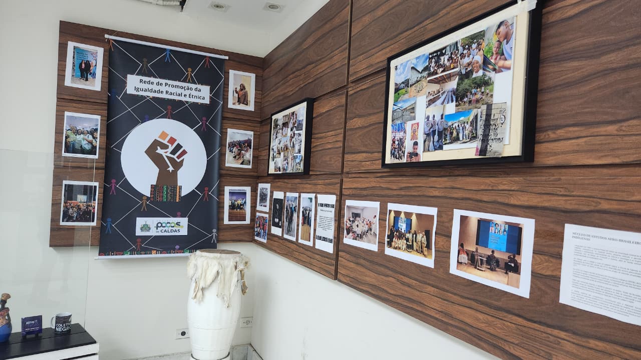 Câmara realiza abertura da Semana da Consciência Negra com a exposição “Negritude: Poços em Movimento”