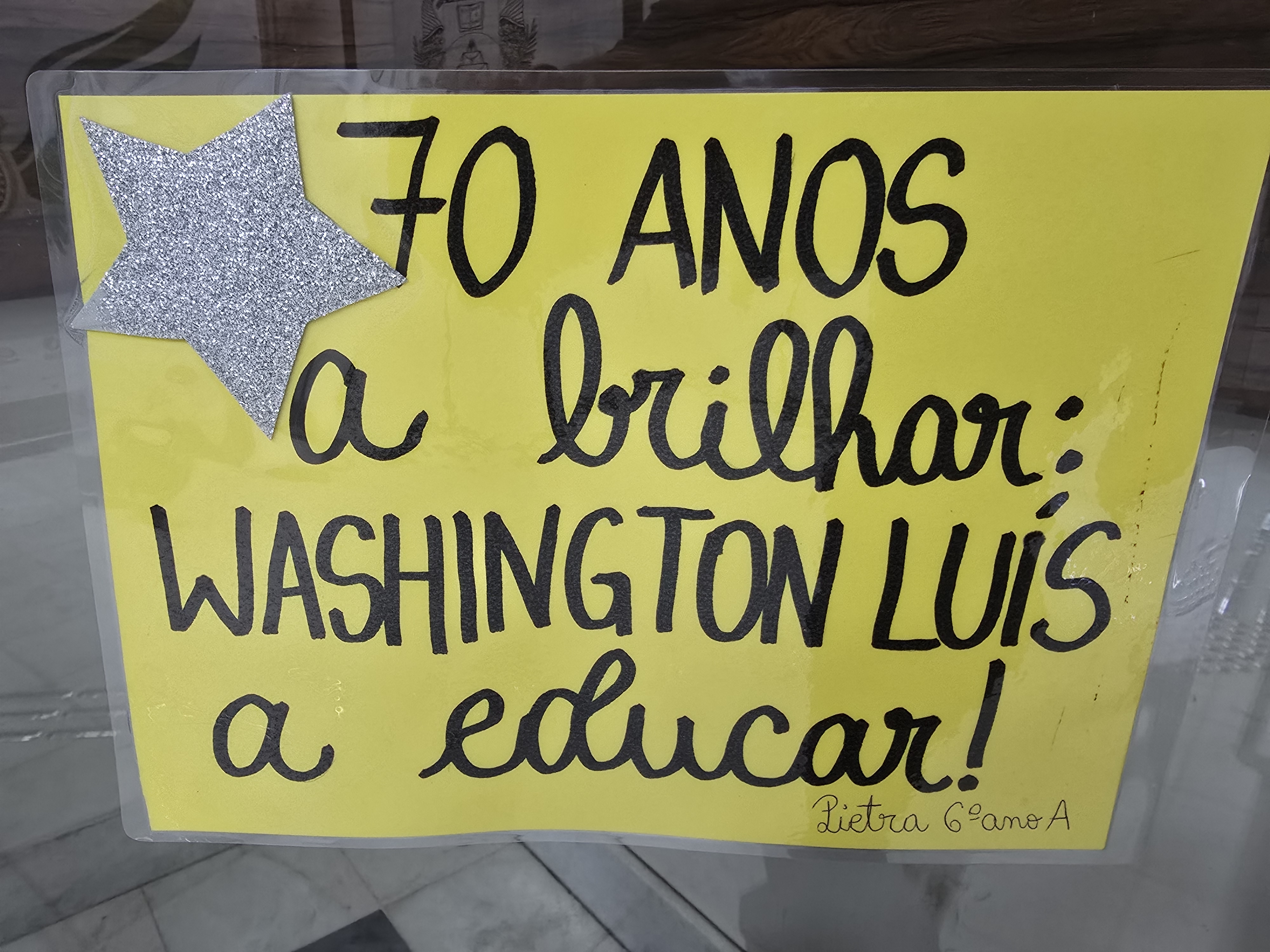 Câmara recebe exposição em comemoração aos 70 anos da E.M. Presidente Washington Luís