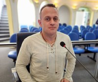 Diney Lenon solicita que Prefeitura ofereça local acessível no centro para protocolo de documentos