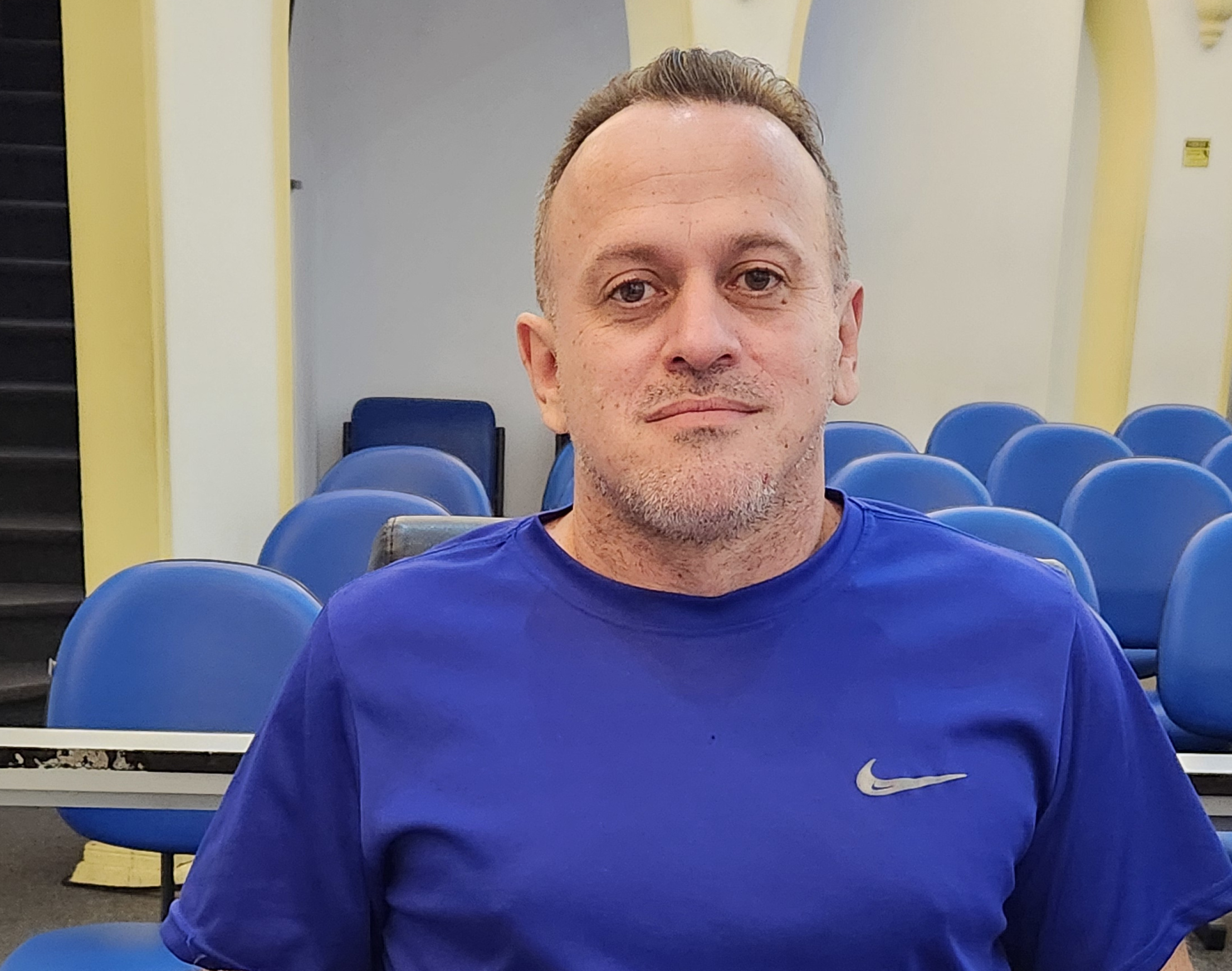 Diney questiona transferência de pacientes para outros municípios