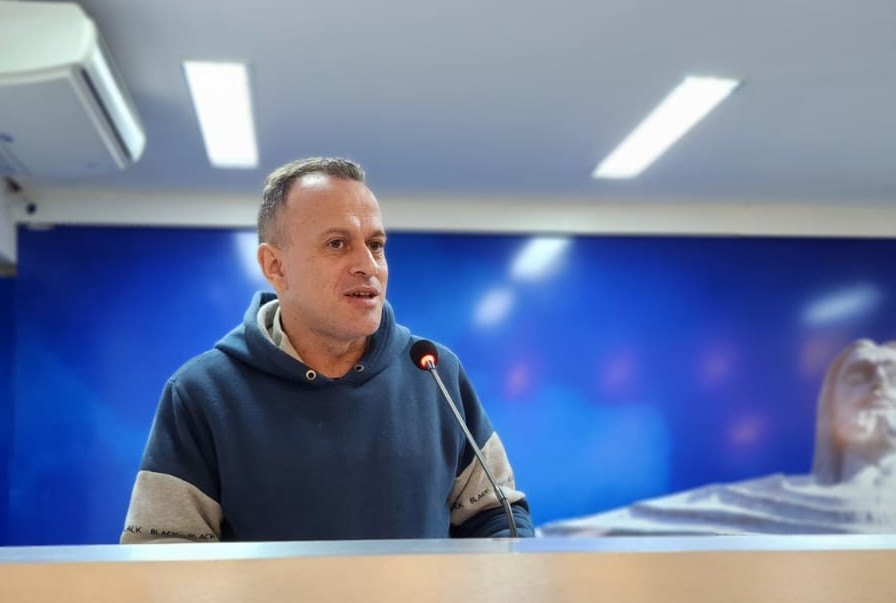 Diney requer dados da UPA e defende melhorias na estrutura e funcionamento