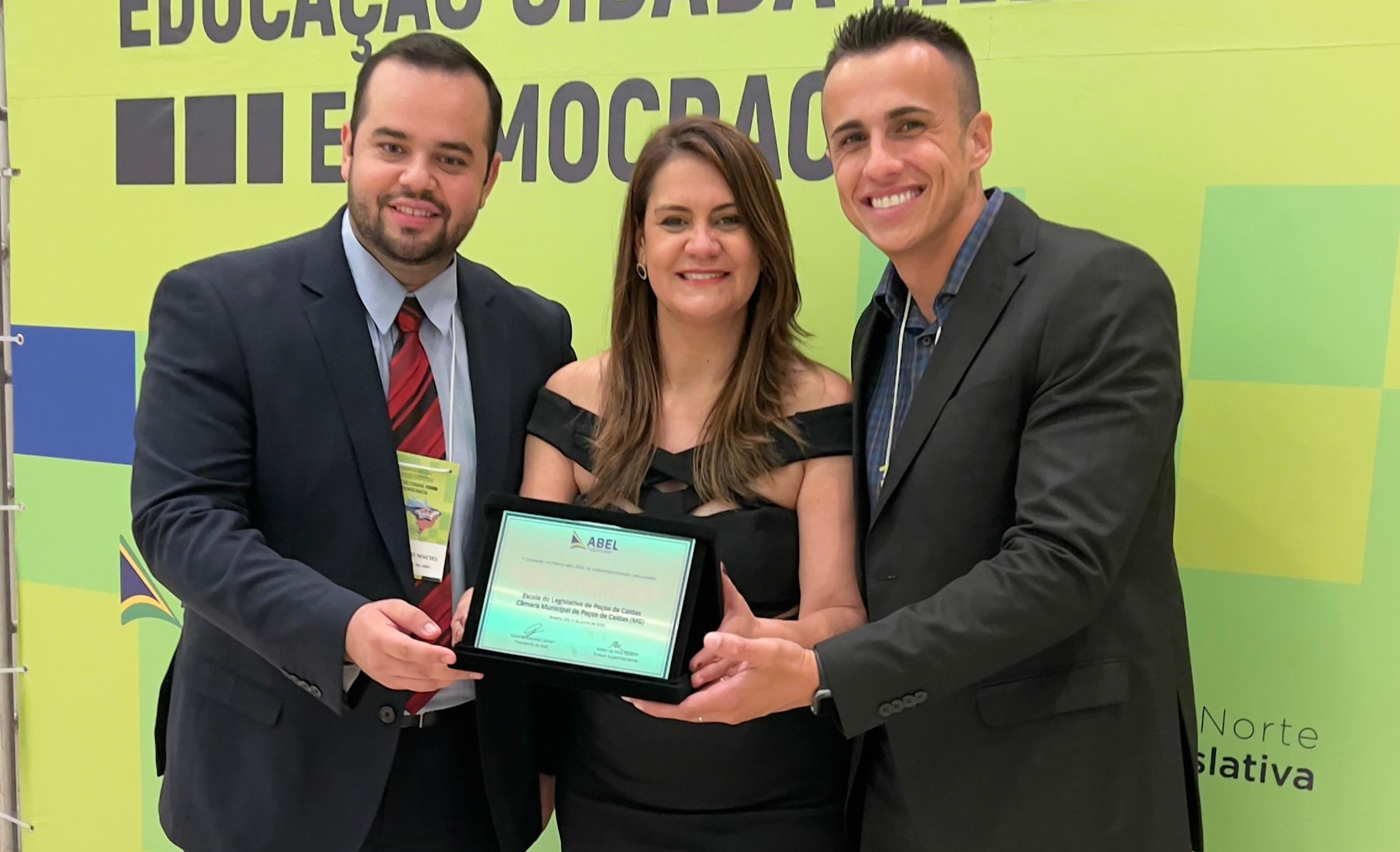 Escola do Legislativo de Poços conquista prêmio ABEL 2025 