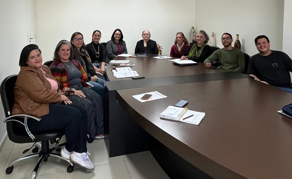 Escola do Legislativo de Poços inicia preparativos para realização do projeto Câmara+