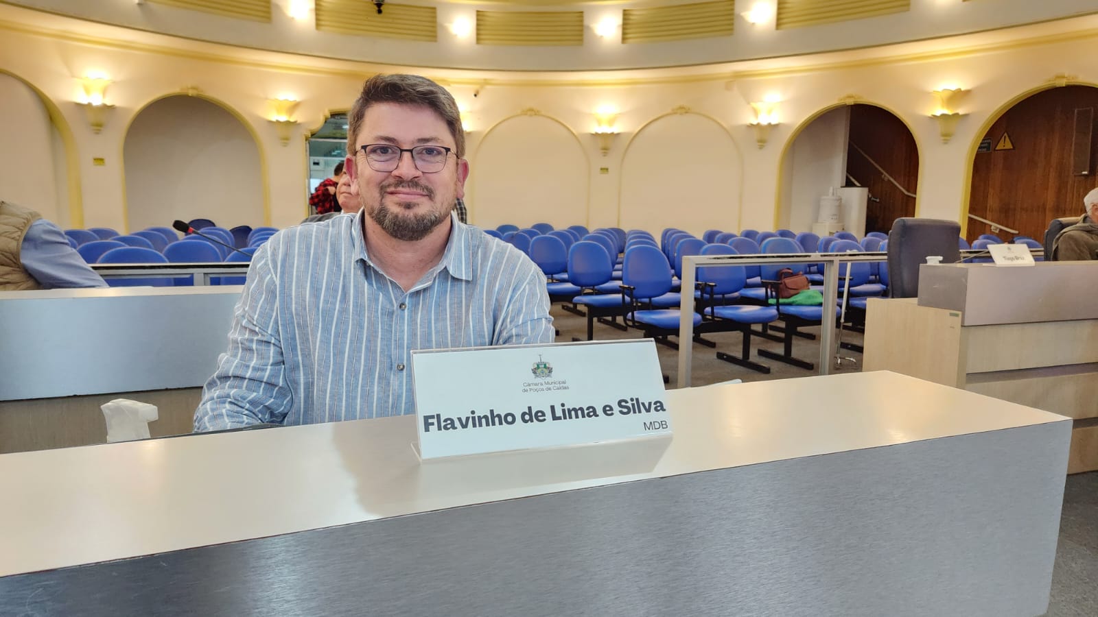 Flavinho busca informações sobre funcionamento do Conservatório e condições de trabalho dos professores