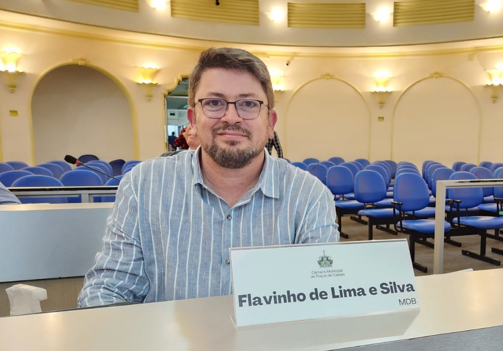 Flavinho questiona se contratos de locação foram encerrados após inauguração do Centro Administrativo