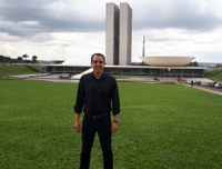 Lucas Arruda discute demandas de Poços em Brasília