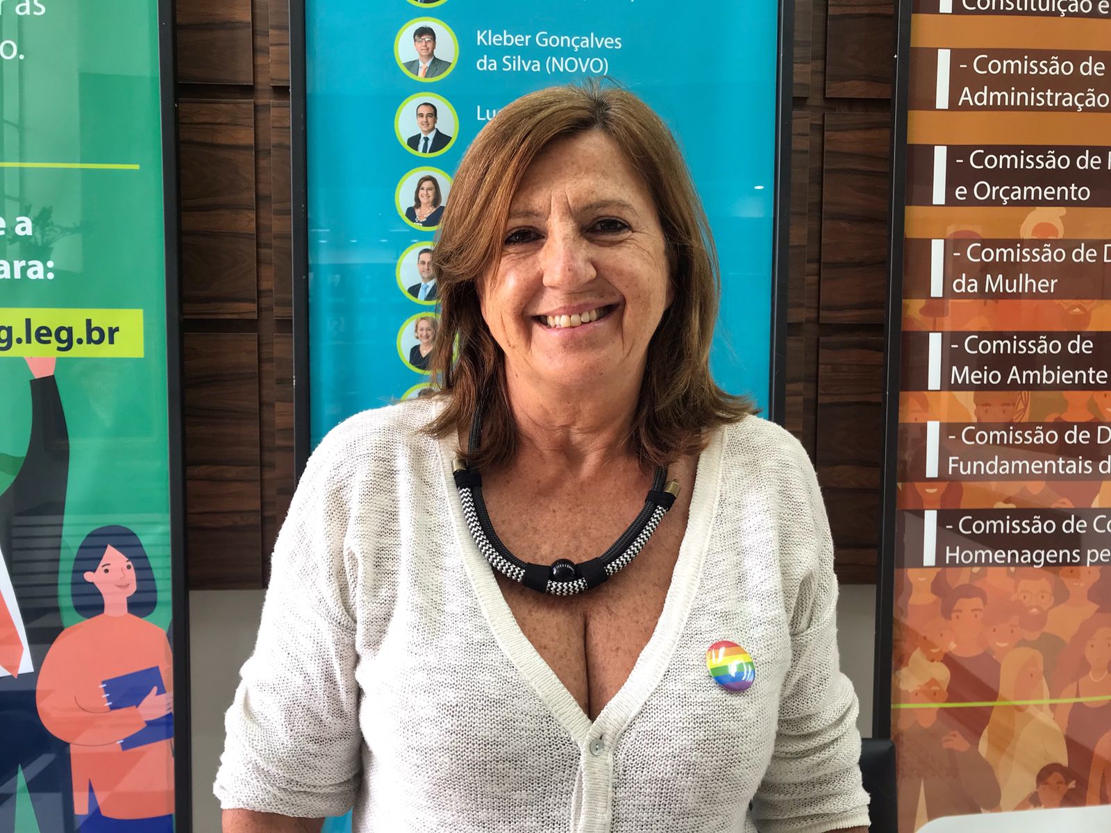 Luzia Martins sugere auxílio do CRAS para retificação do nome de pessoas transgênero