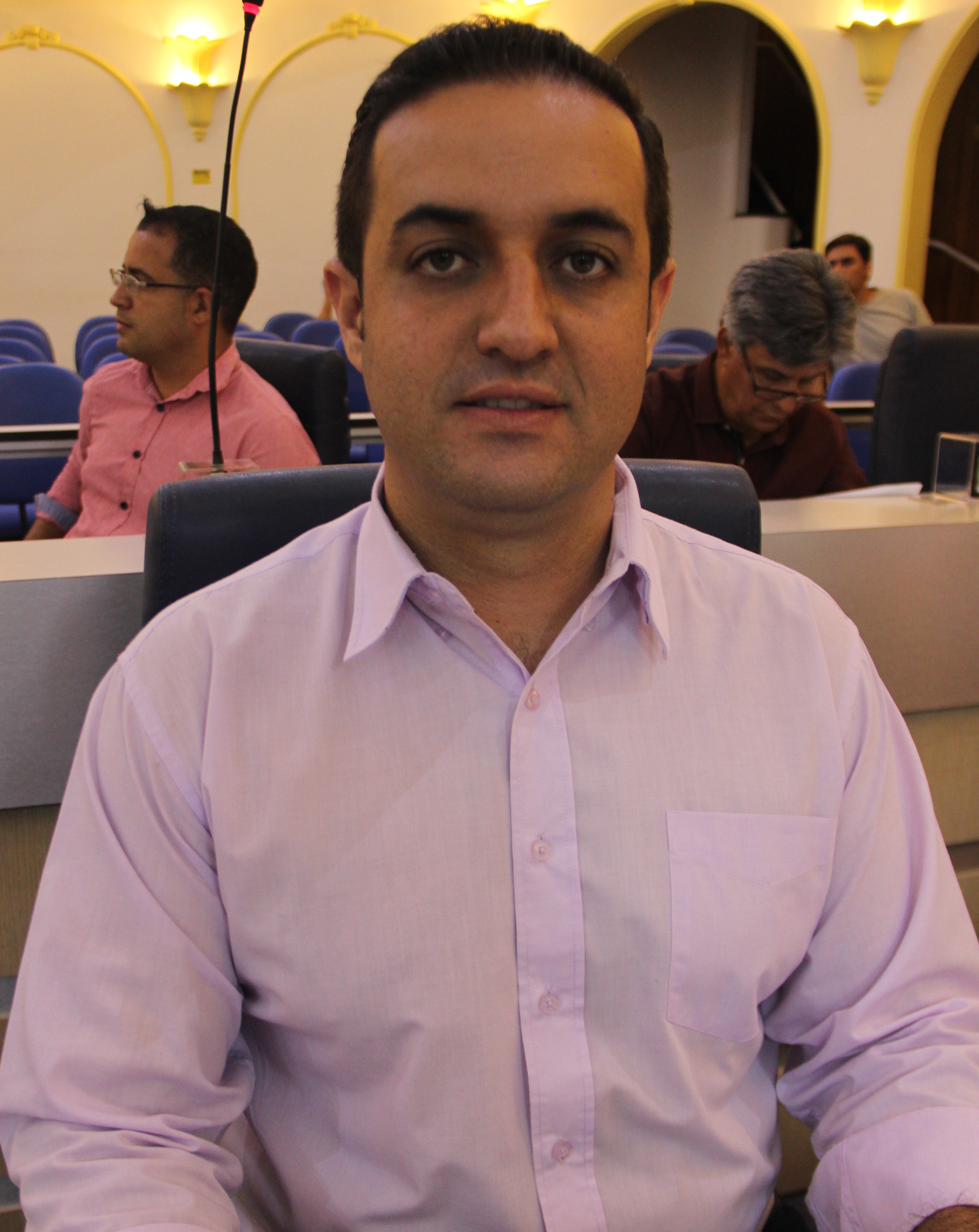 Marcelo Heitor questiona início do processo licitatório para serviço de transporte coletivo