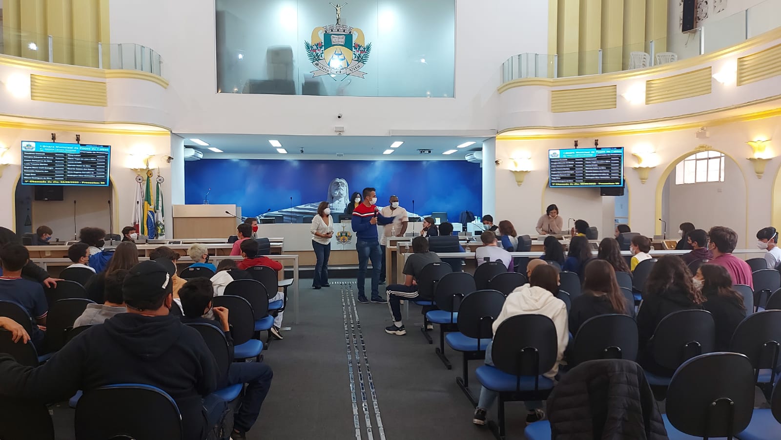 Projeto Câmara em Visita recebe duas escolas no mês de junho