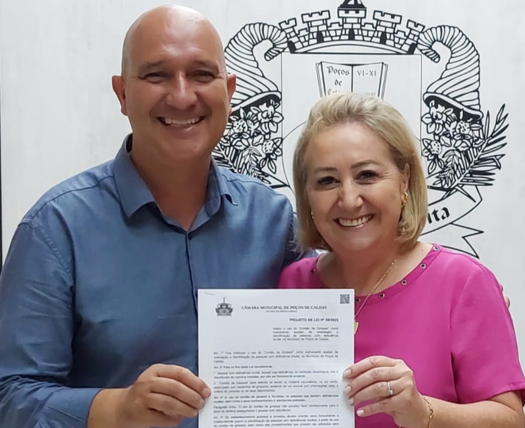 Projeto de Lei dos vereadores Regina e Paulista adota o uso do Cordão de Girassol no município