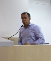 Projetos de Lei visam obrigatoriedade de álcool em gel em ônibus e agências bancárias