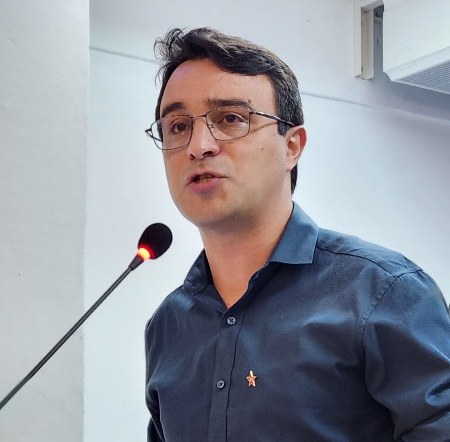 Tiago Mafra confronta resposta da Prefeitura a respeito do Complexo Santa Cruz