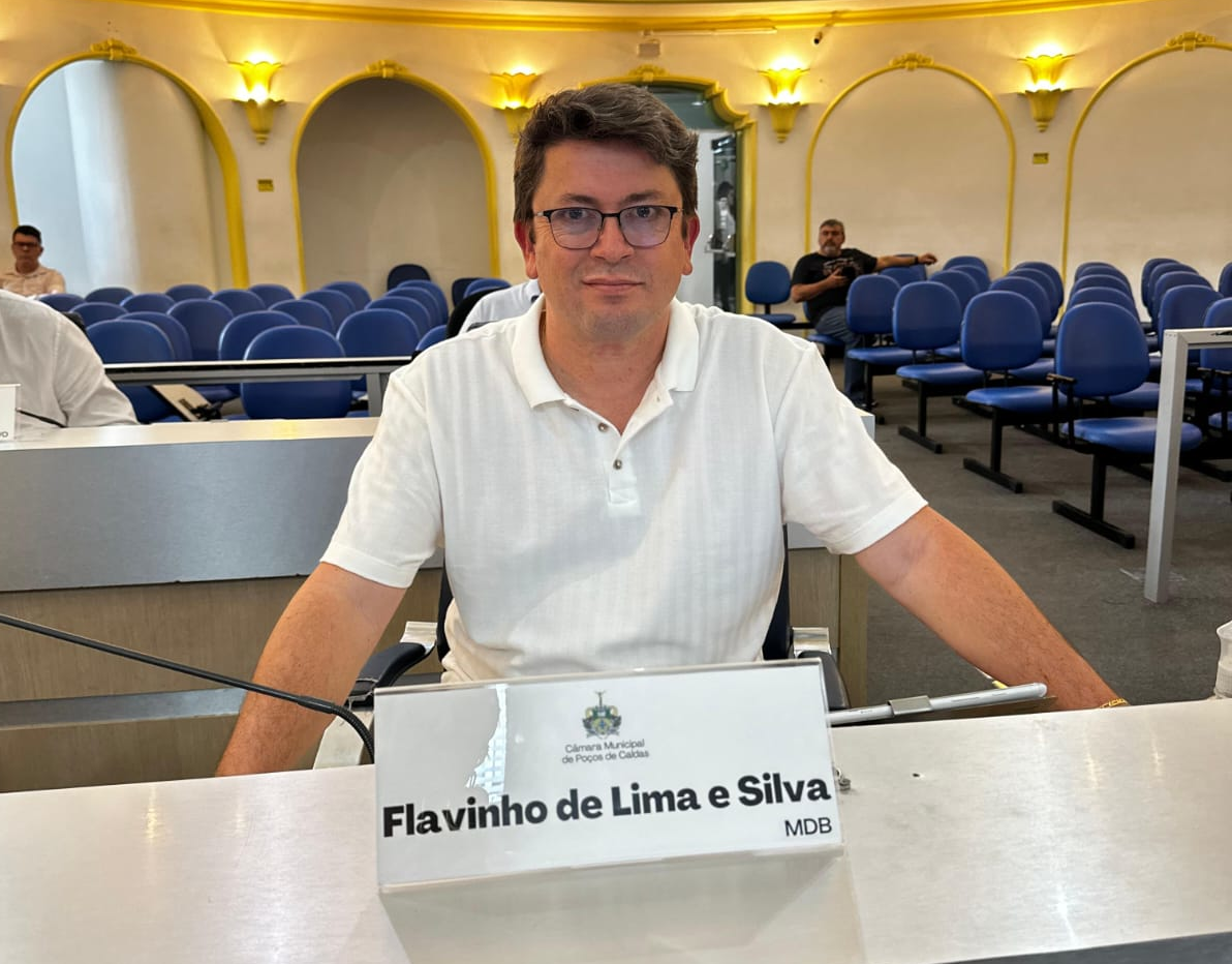 Vereador Flavinho apresenta requerimento sobre novo contrato de terceirização na Saúde