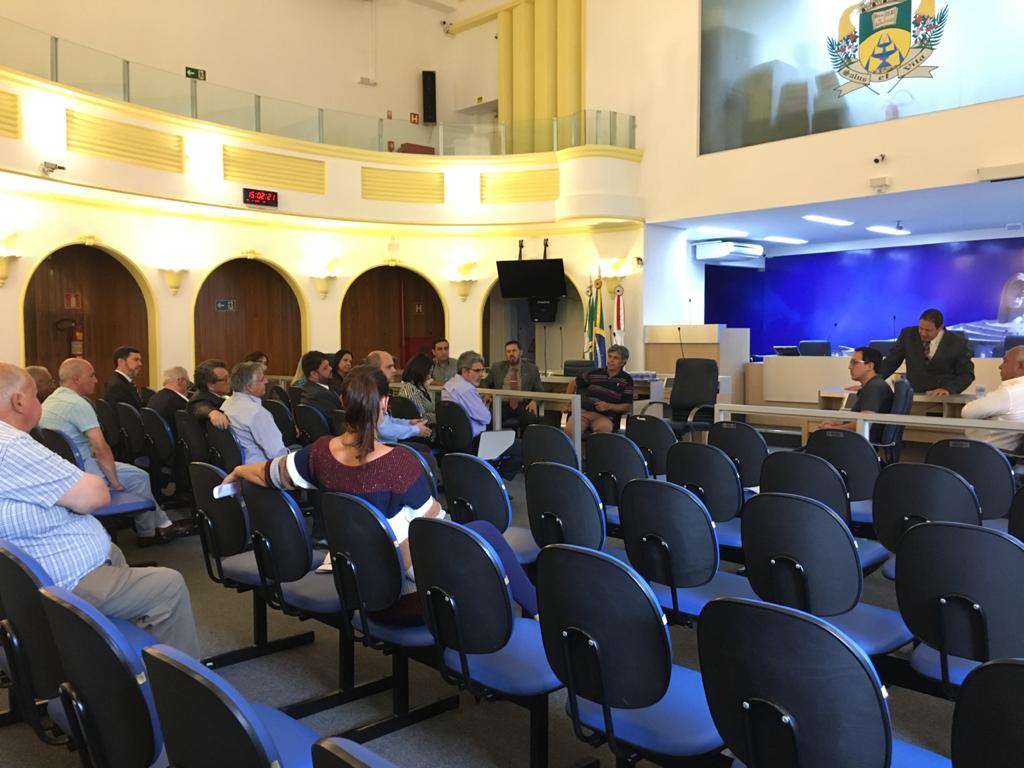 Vereadores defendem permanência da Delegacia da Receita Federal em Poços