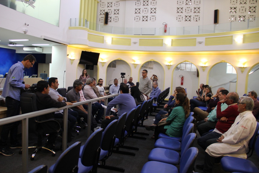 Vereadores propõem solução para reivindicações de médicos e dentistas da rede pública