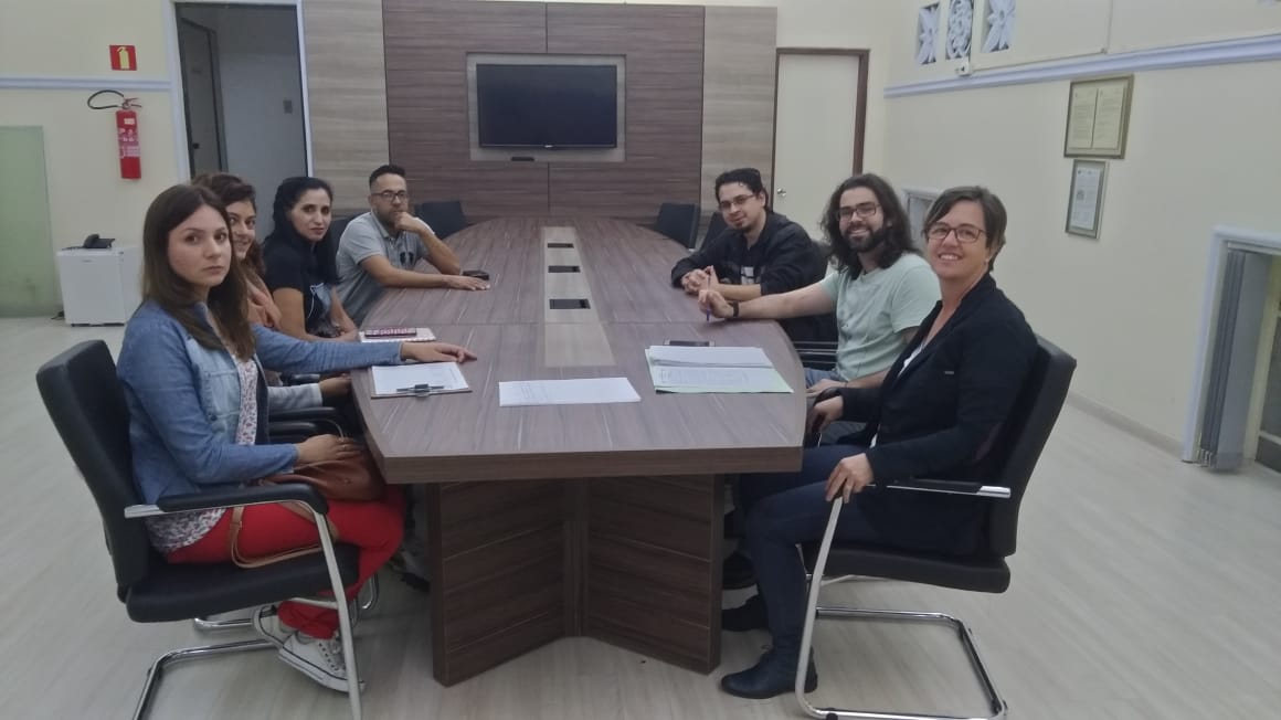 Vereadores se reúnem com integrantes do Movimento Anjos de Patas