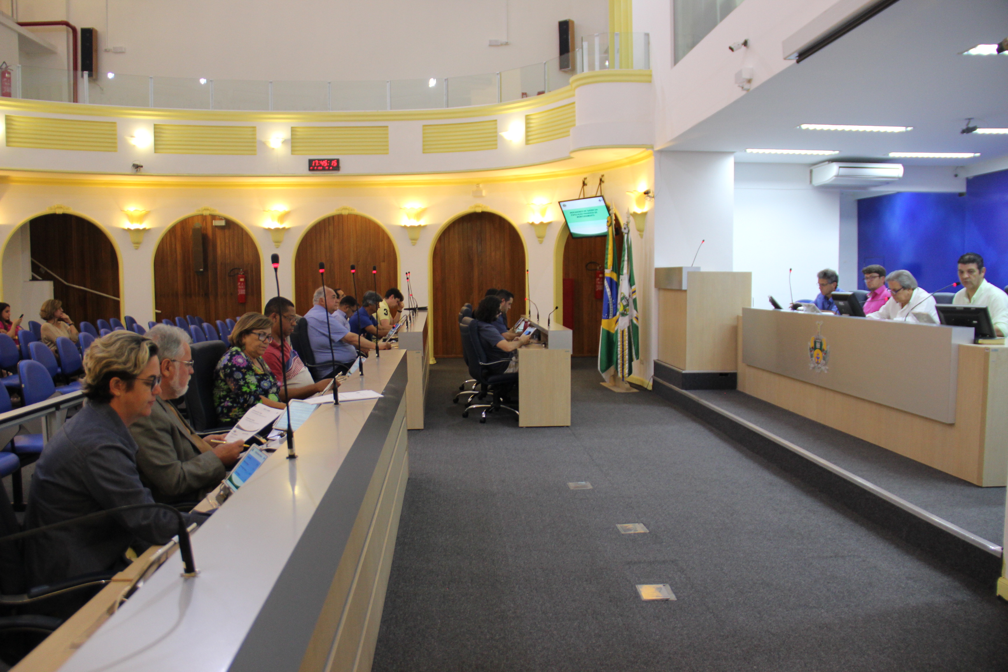 Vereadores se reúnem para audiência de prestação de contas do SUS